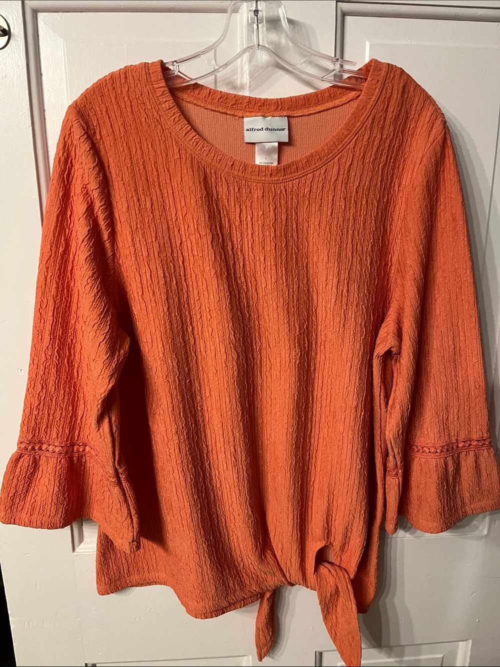 Alfred Dunner Size L Melon Color Textured Knit Top Bell Sleeve Eyelet Trim